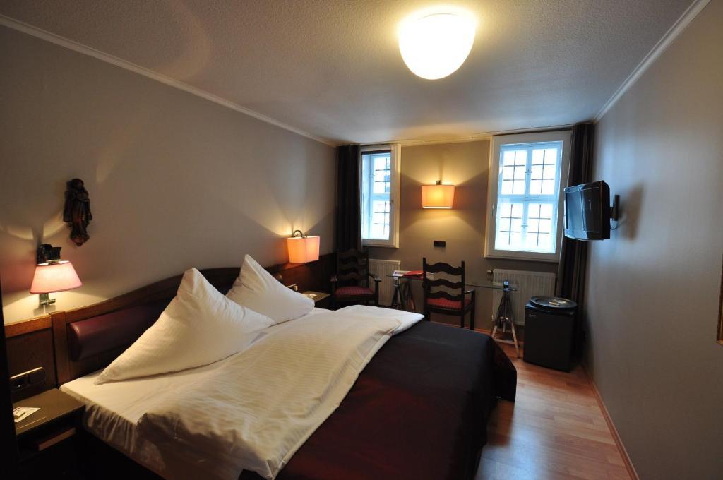 Hotel Schmuckkaestchen Miltenberg Szoba fotó