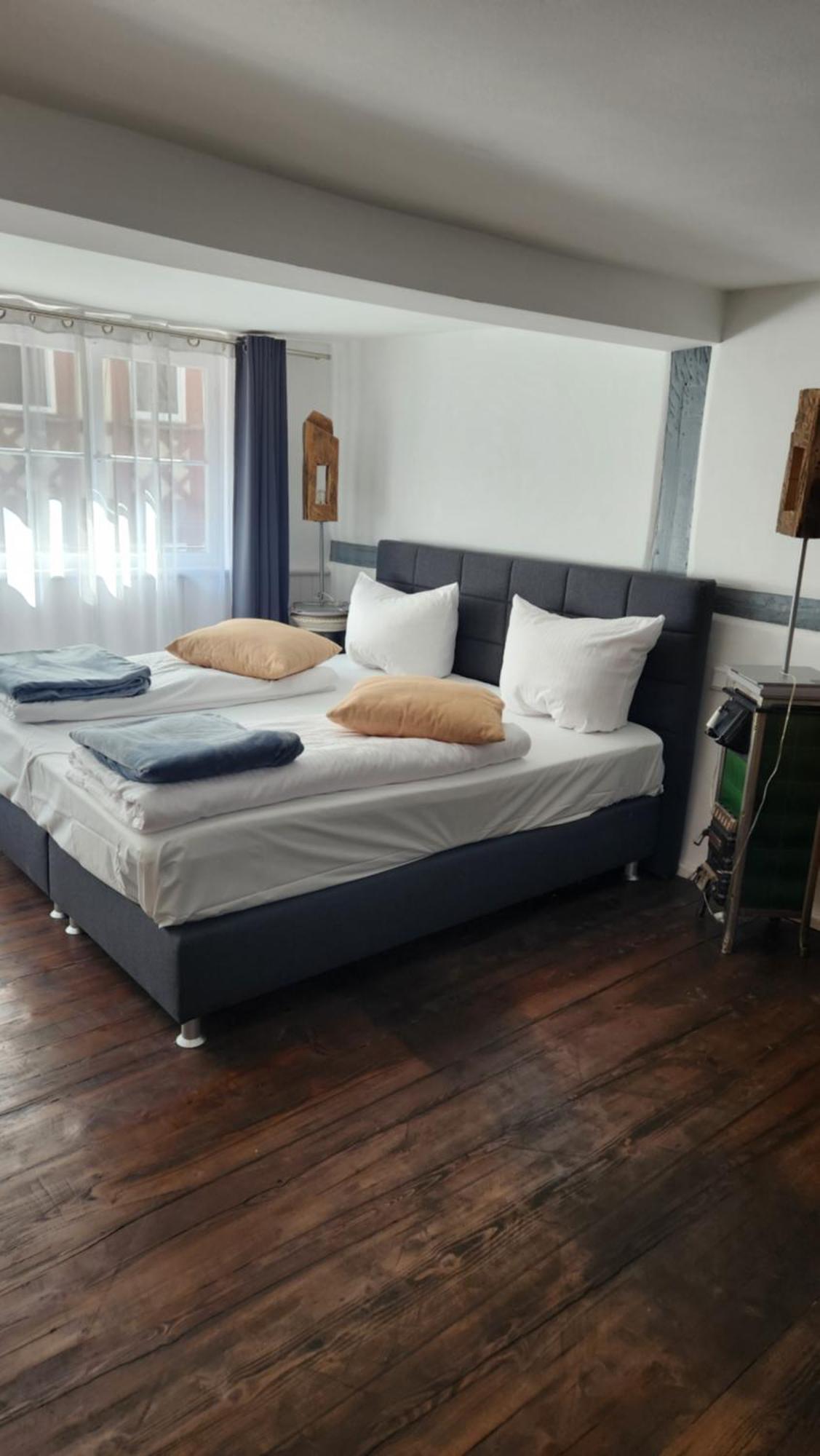 Hotel Schmuckkaestchen Miltenberg Kültér fotó